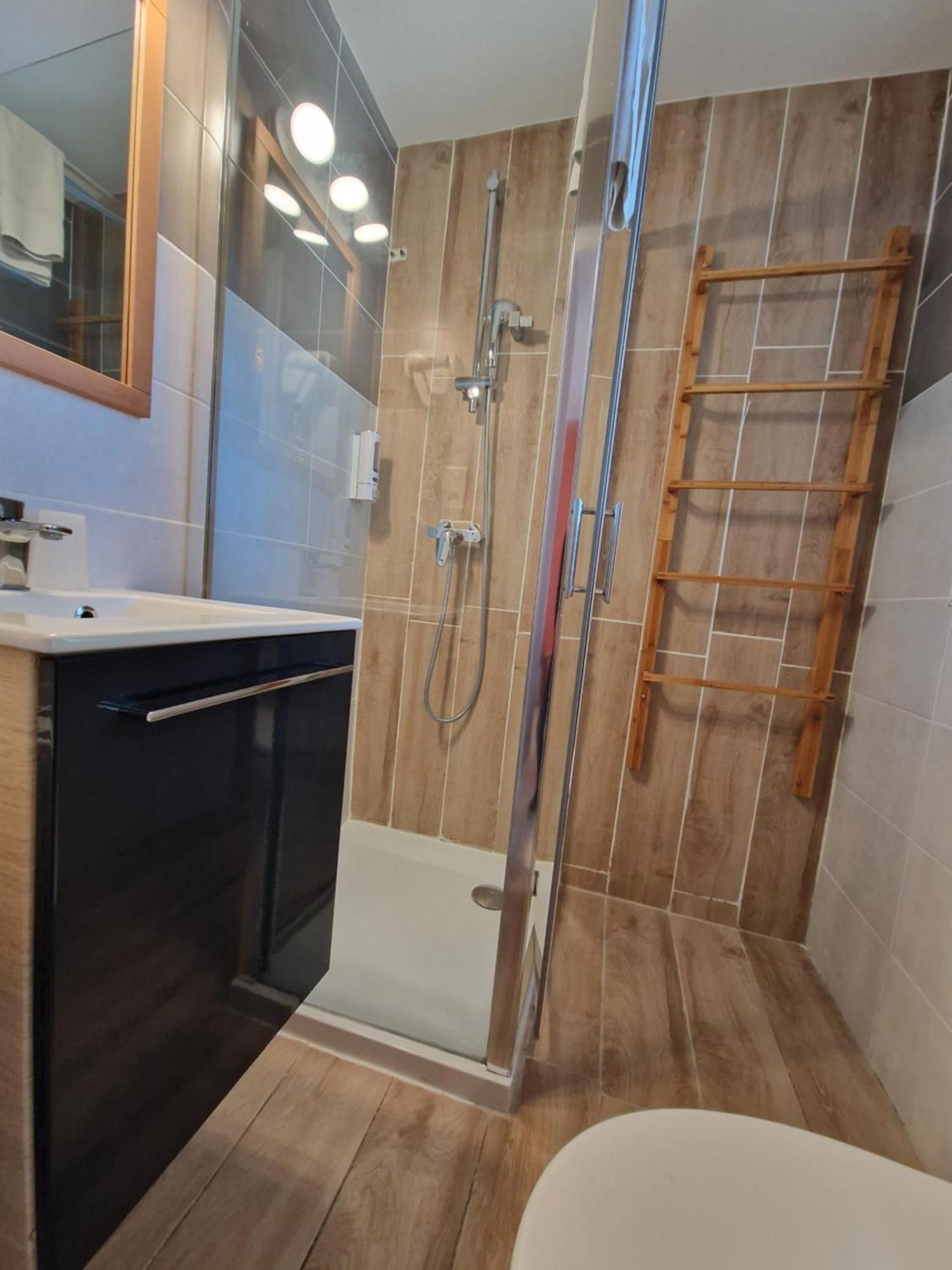 Le Cosy Hotel Saint Aygulf Bagian luar foto